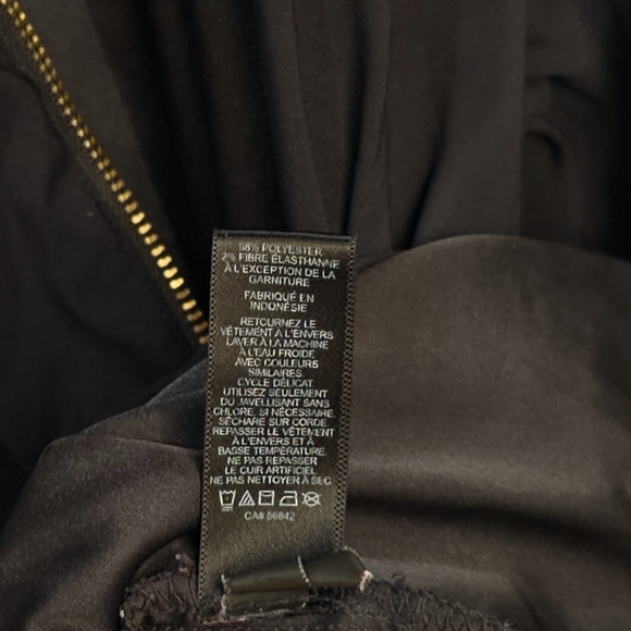 Express Women's Black Dress Shirt with Gold Zipper | Size XS - Picture 6 of 8